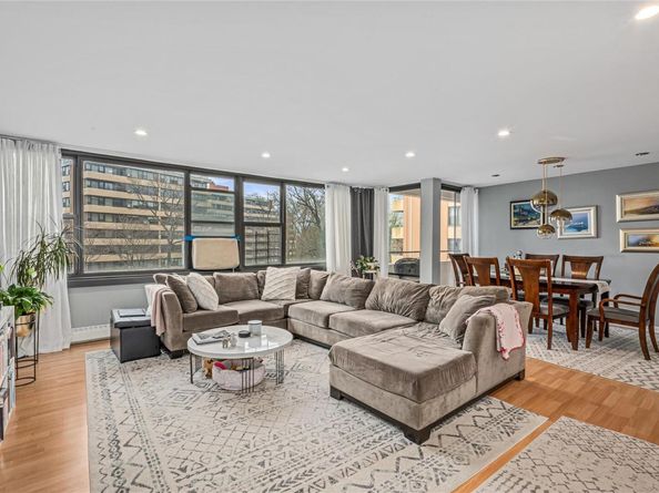 162-40 9th Avenue 3B, Beechhurst NY 11357
