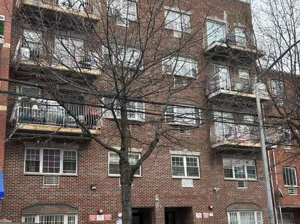 37-45 108th St, Corona NY 11368