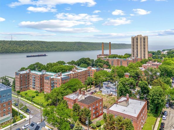 47 Point Street 1D, Yonkers NY 10701