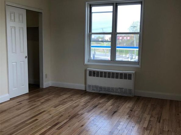 1296 Midland Avenue E4, Yonkers NY 10704