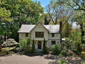 85 Dix Hills Road, Huntington NY 11743