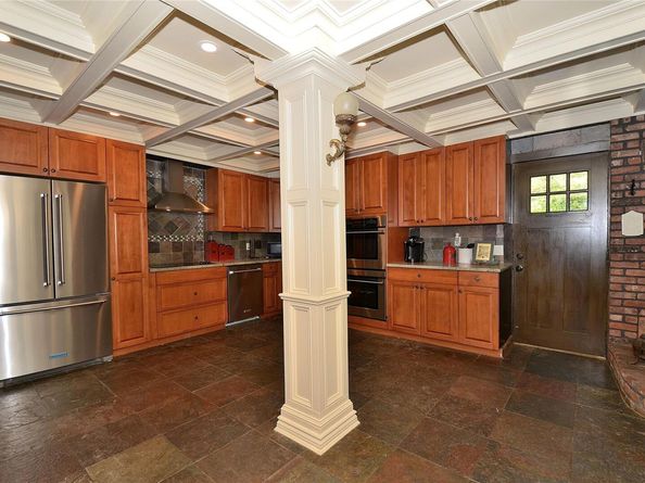 85 Dix Hills Road, Huntington NY 11743