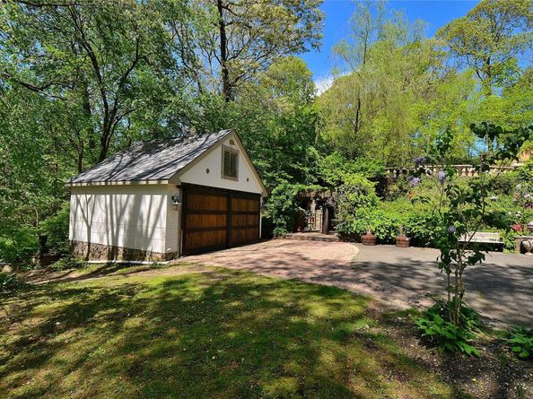85 Dix Hills Road, Huntington NY 11743