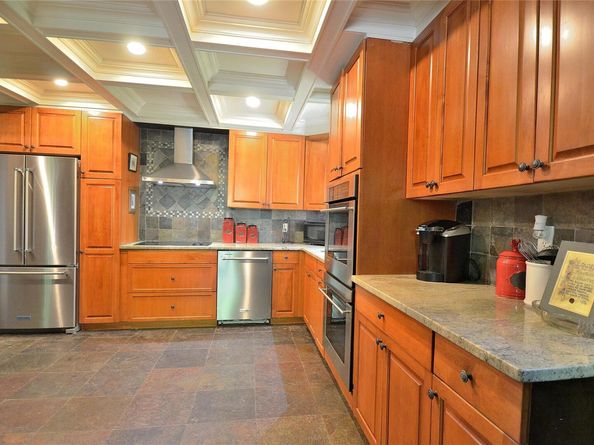 85 Dix Hills Road, Huntington NY 11743