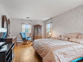 915 School Drive, Baldwin NY 11510