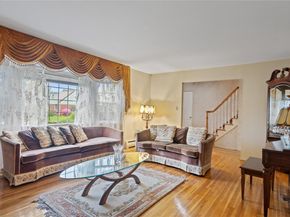 915 School Drive, Baldwin NY 11510