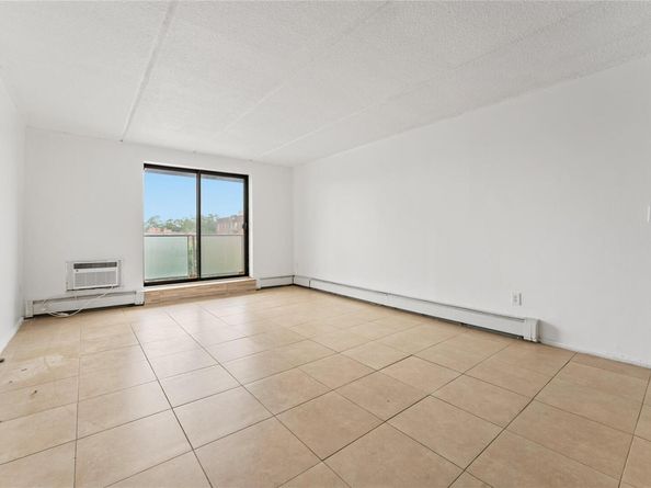 145 Valentine Lane 8D, Yonkers NY 10705