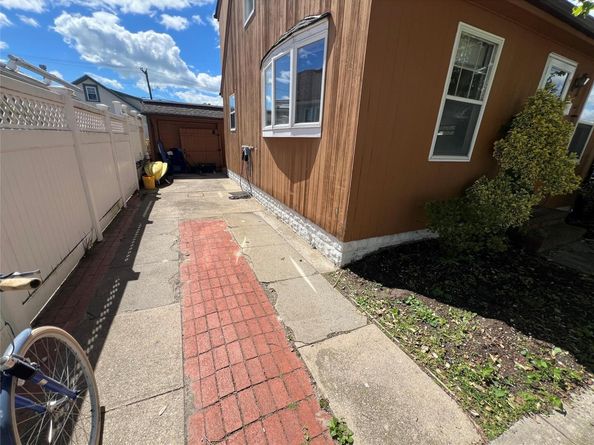 23 Garden City Avenue, Point Lookout NY 11569