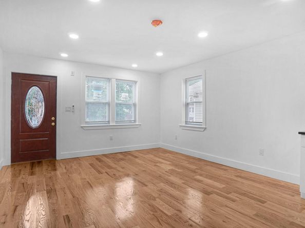 3964 Duryea Ave, Bronx NY 10466