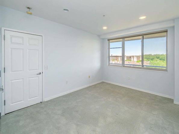 100 Harbor View Drive 515, Port Washington NY 11050