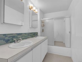 100 W Broadway 6Q, Long Beach NY 11561