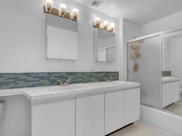 100 W Broadway 6Q, Long Beach NY 11561