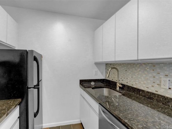 100 W Broadway 6Q, Long Beach NY 11561