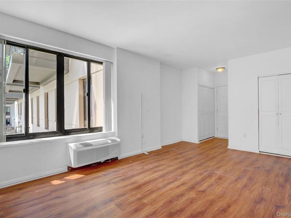 100 W Broadway 6Q, Long Beach NY 11561