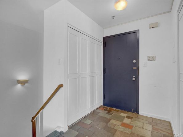 100 W Broadway 6Q, Long Beach NY 11561