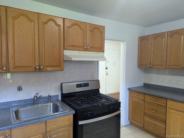 94-31 59 Ave 4B, Elmhurst NY 11373