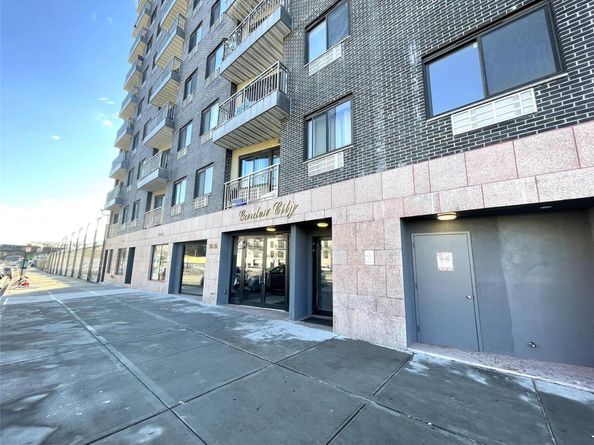 70-26 Queens Boulevard 10B, Woodside NY 11377