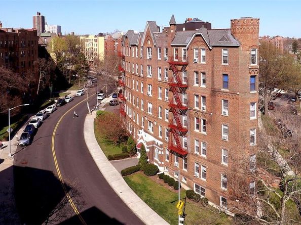 83-55 Lefferts Boulevard 1E, Kew Gardens NY 11415