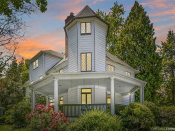 69 Desmond Avenue