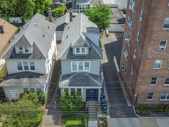 320 E 235th Street