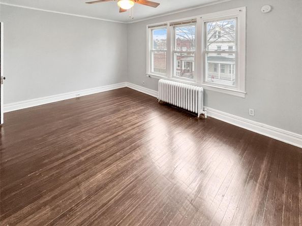 320 E 235th Street, Bronx NY 10470