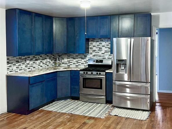 320 E 235th Street, Bronx NY 10470