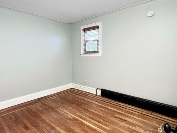 320 E 235th Street, Bronx NY 10470