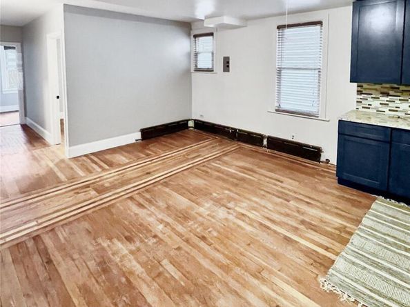 320 E 235th Street, Bronx NY 10470