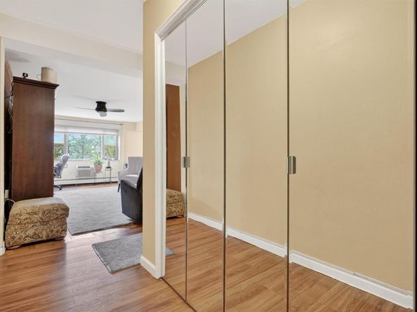 505 Central Avenue 408, White Plains NY 10606