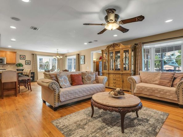 234 S Pershing Avenue, Bethpage NY 11714