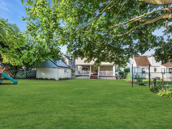 234 S Pershing Avenue, Bethpage NY 11714