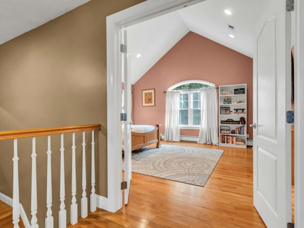 234 S Pershing Avenue, Bethpage NY 11714