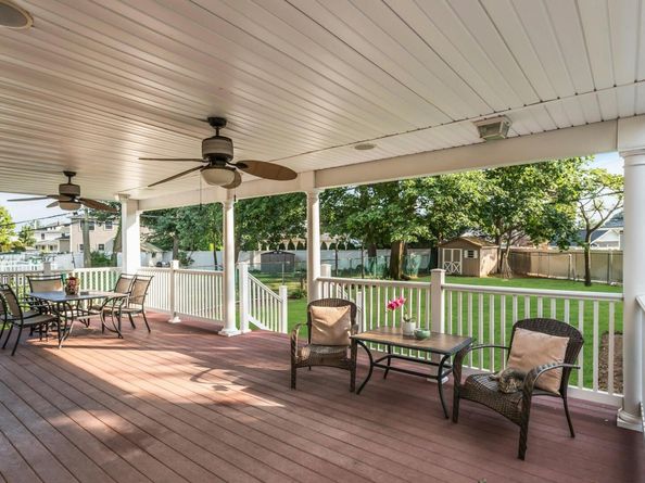 234 S Pershing Avenue, Bethpage NY 11714