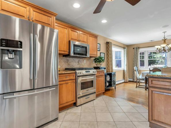234 S Pershing Avenue, Bethpage NY 11714