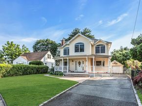 234 S Pershing Avenue, Bethpage NY 11714