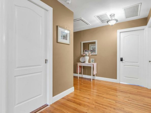 234 S Pershing Avenue, Bethpage NY 11714