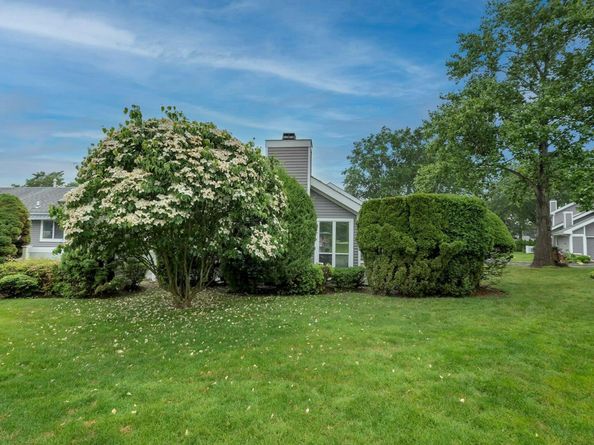 279 Dockside Court, Moriches NY 11955
