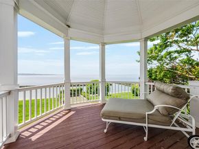 38 Pembroke Drive, Glen Cove NY 11542