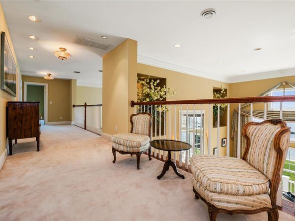 38 Pembroke Drive, Glen Cove NY 11542