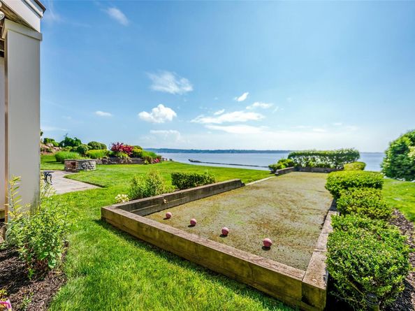 38 Pembroke Drive, Glen Cove NY 11542