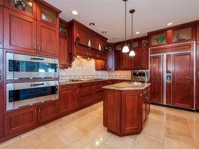38 Pembroke Drive, Glen Cove NY 11542