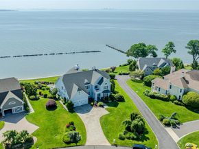 38 Pembroke Drive, Glen Cove NY 11542