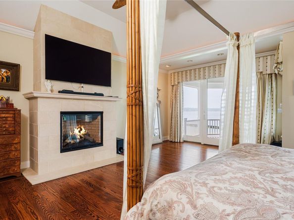 38 Pembroke Drive, Glen Cove NY 11542