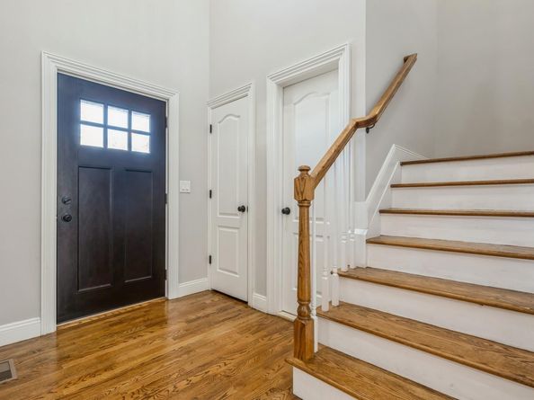 413 Robyn Place, East Meadow NY 11554