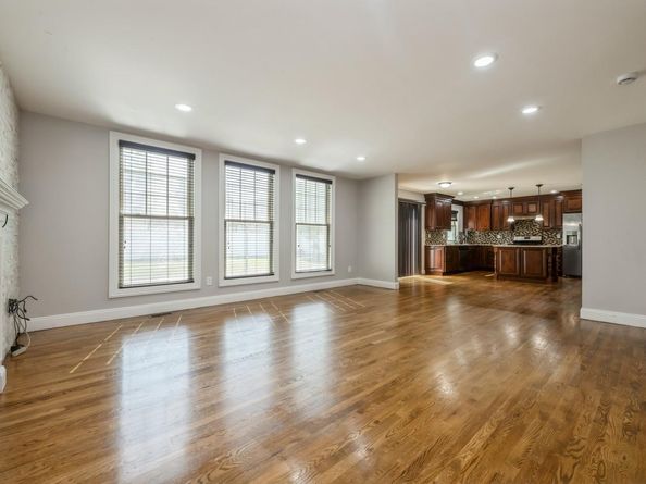 413 Robyn Place, East Meadow NY 11554