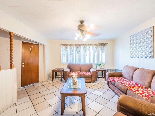 5883 57th Road, Maspeth NY 11378