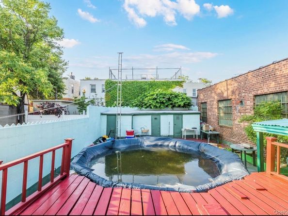 5883 57th Road, Maspeth NY 11378