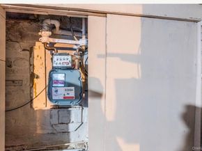 5883 57th Road, Maspeth NY 11378