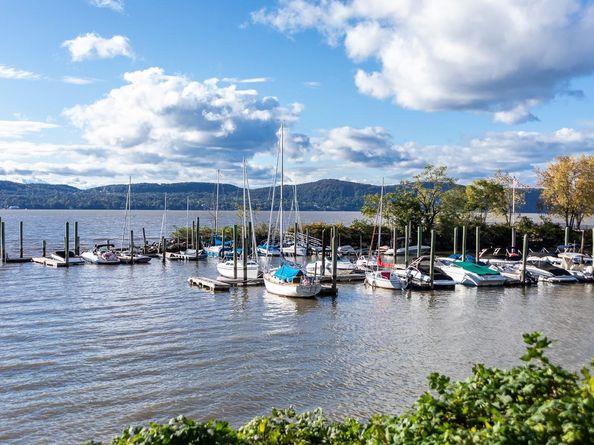 4 Lighthouse Landing TH21, Sleepy Hollow NY 10591