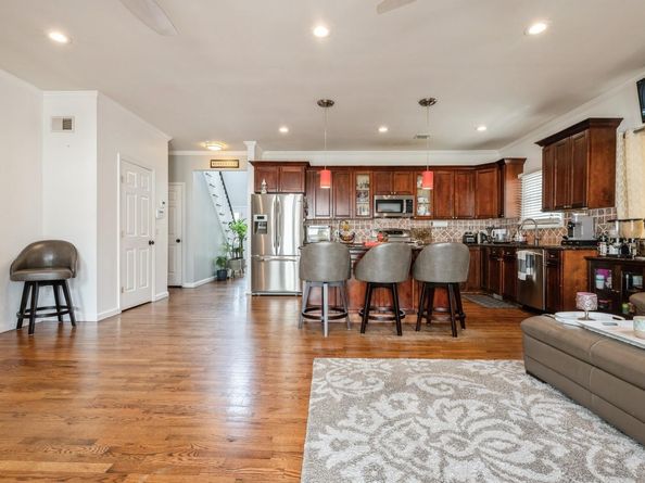 198 Central Avenue, Bethpage NY 11714
